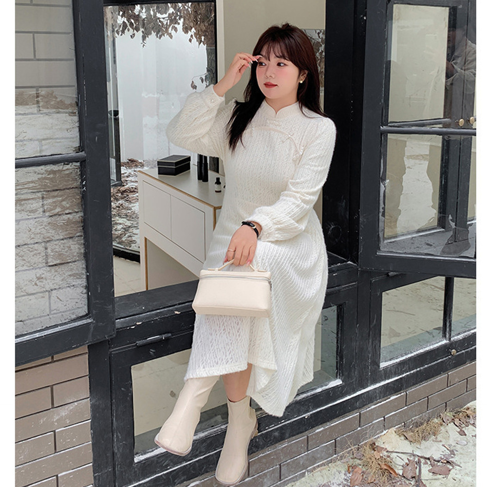 起毛裏地付きで見た目も着心地も暖か!起毛レースフレアワンピース5