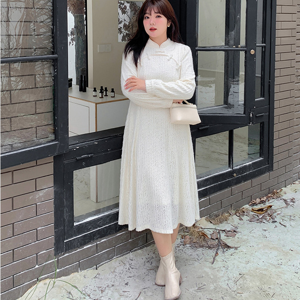 起毛裏地付きで見た目も着心地も暖か!起毛レースフレアワンピース6