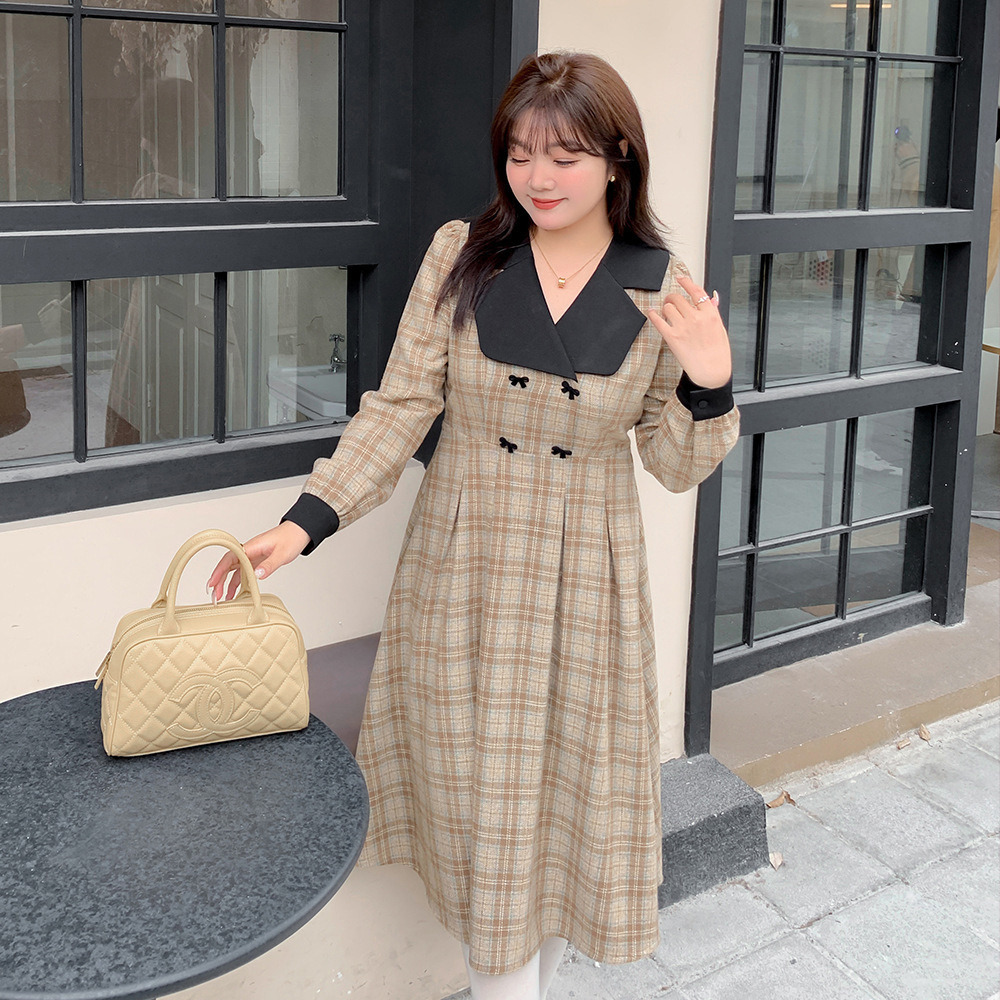 レトロな配色デザインのウールライク生地チェック柄ワンピース2