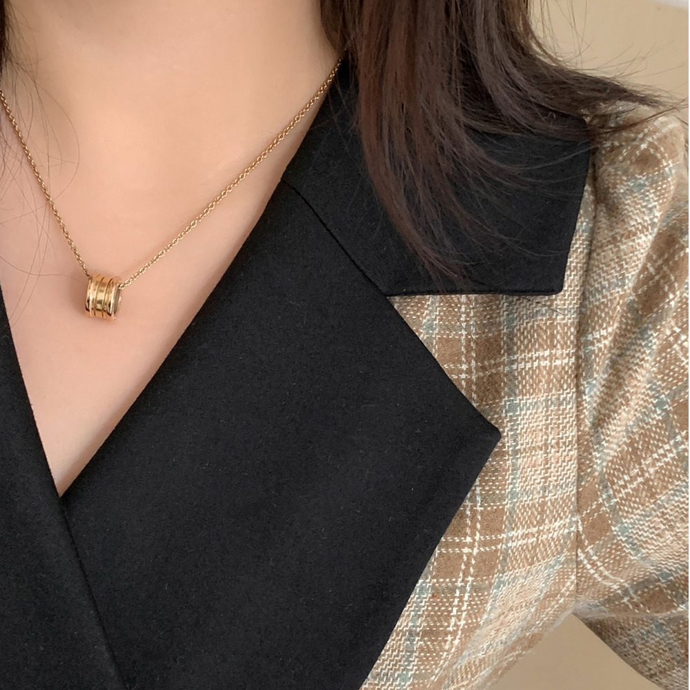 レトロな配色デザインのウールライク生地チェック柄ワンピース6