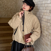 軽量で暖か！スタイリッシュなキルティング プハーフジップジャケット