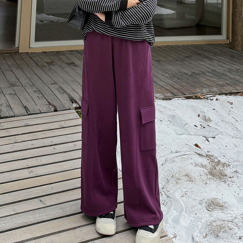 裏起毛の暖かなカーゴデザイン ワイドストレートパンツ7