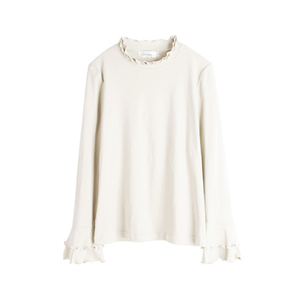 二重フリルのスタンドカラーとベルカフのフィット感のあるトップス1