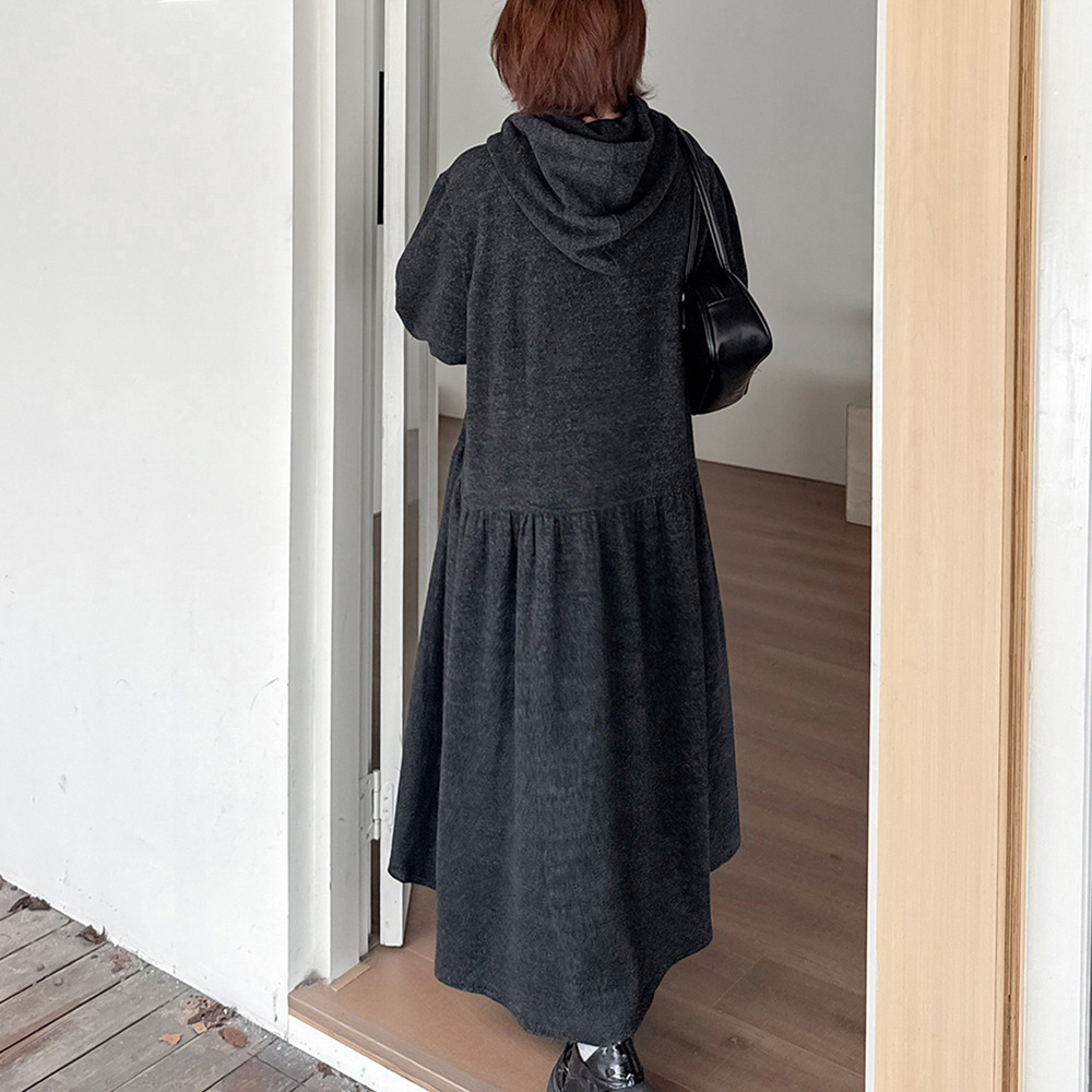 リラクシーなルーズフィット フリースAラインロングワンピース9