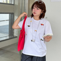 フロントのラッキホース刺繍が大人可愛いオーバーサイズ半袖TEE