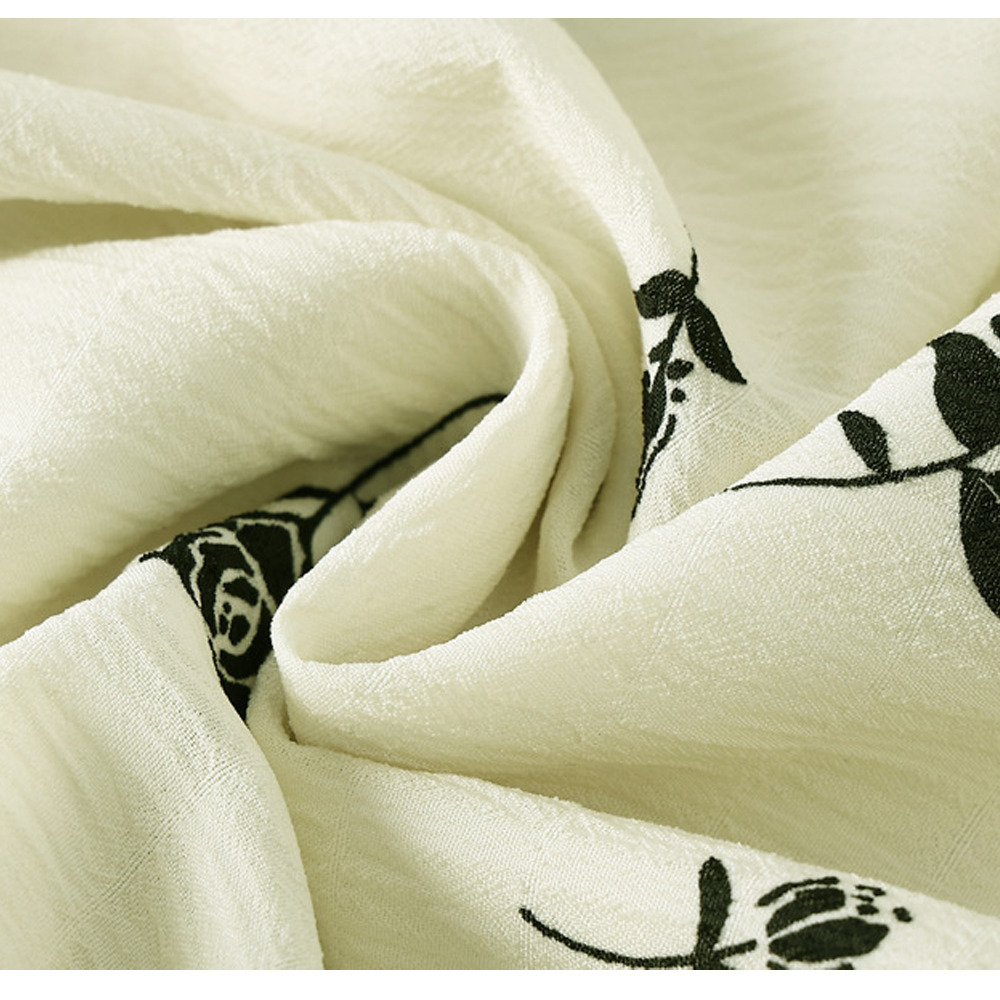 レトロな薔薇柄が上品なプルオーバーブラウス6