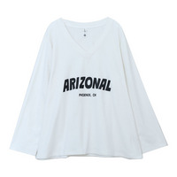 裏起毛で肌触りも気持ち良い！胸ロゴＶネックスウェットプルオーバー