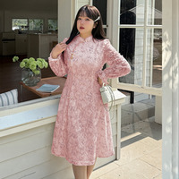 フラワープリント柄のレース素材 チャイナ風フレアワンピース