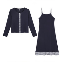 チェックトリムの肩紐ワンピースとカーディガンのセットアップ