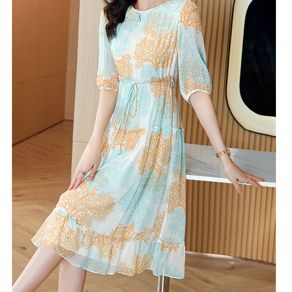 シルクライクなふんわりシフォン ツリープリントティアードワンピース5