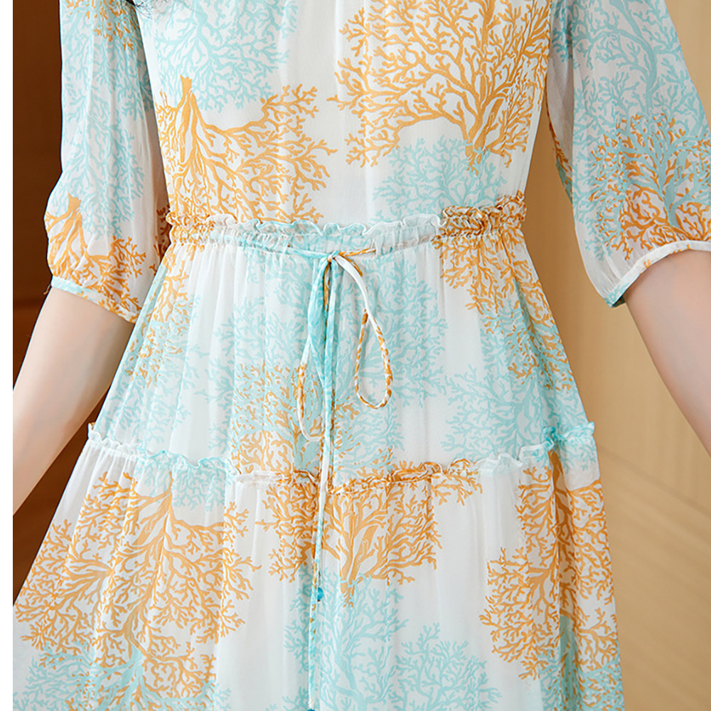 シルクライクなふんわりシフォン ツリープリントティアードワンピース9