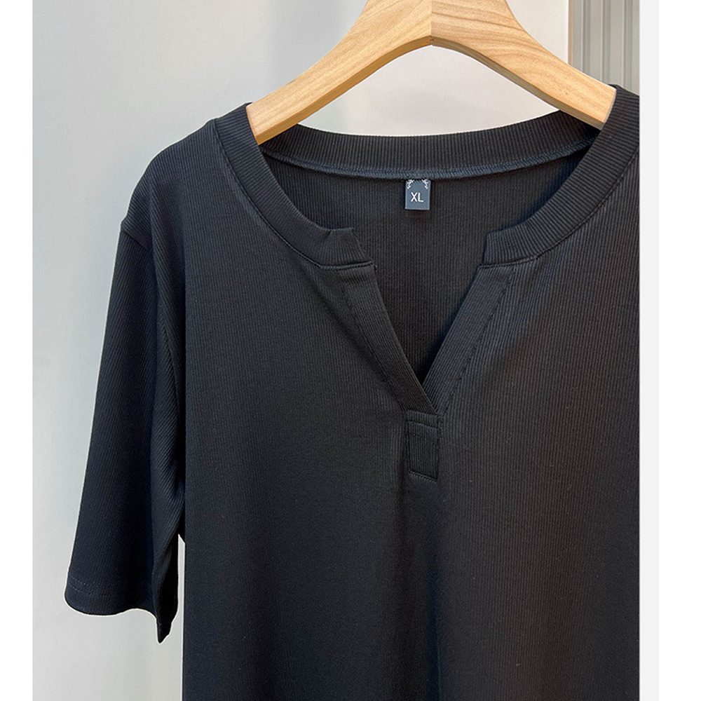 伸縮性に優れたリブニット素材で脇やキーネックのスタイルアップTシャツ sanmaru5