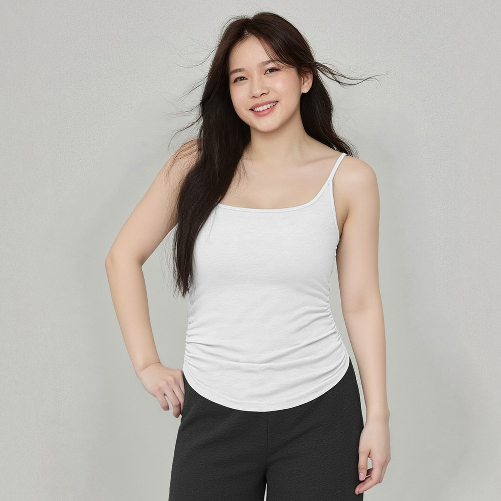 伸縮性に優れたモダール素材で脇や胸元をフォローしてくれるキャミソール サンマル5