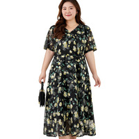 上品で華やかなフラワープリントのシフォンフレアワンピース