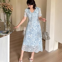 フリルカラーがふんわり。大人フェミニンなプリントシフォンワンピース