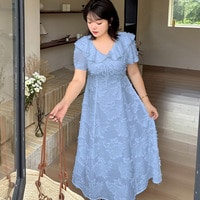 起毛感のあるジャガード素材 フリルカラー フレアワンピース