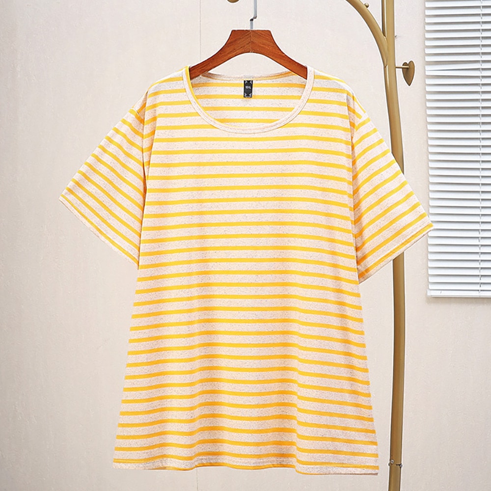 夏の定番ボーダー柄。ゆったりリラクシーな半袖Tシャツ1