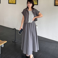 ナチュラルな抜け感と上品さを兼ね備えた大人のリラクシーセットアップ