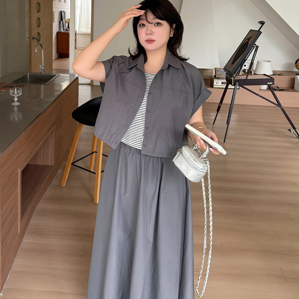 ナチュラルな抜け感と上品さを兼ね備えた大人のリラクシーセットアップ7