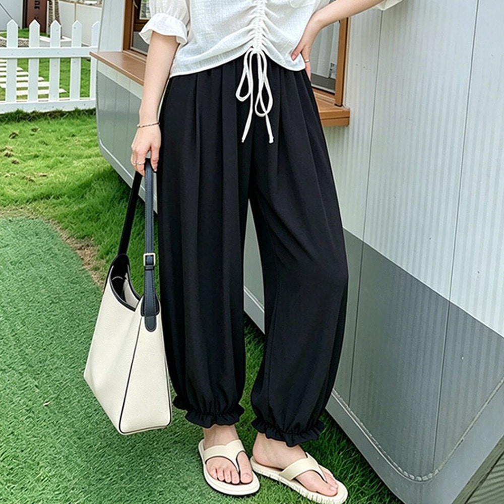 ふんわり軽やかに、涼しさを纏う、大人のサマーバルーンパンツ1