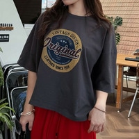 こなれ感を纏うヴィンテージロゴ。ゆるっと着映えるオーバーサイズTシャツ