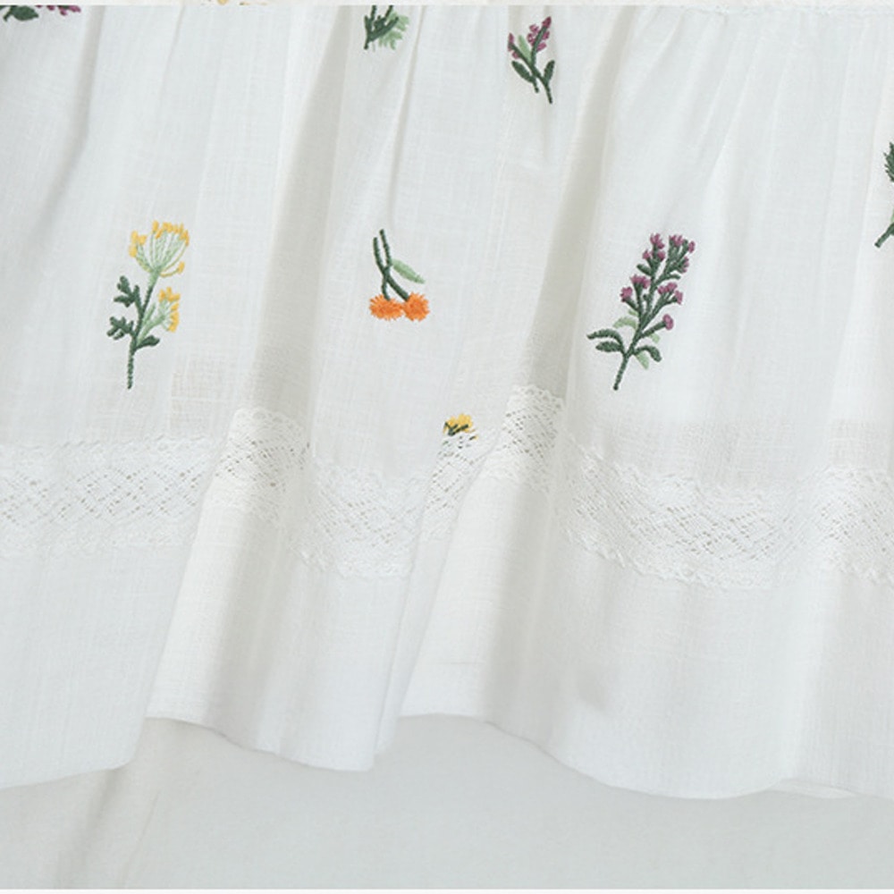 一枚で華やぐ、北欧風刺繍の大人フェミニンセットアップ7
