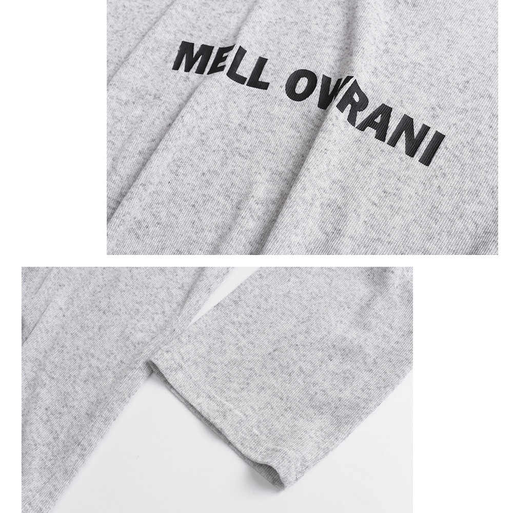 ゆったり抜け感のあるサイジング 裾スリット入りプルオーバー9