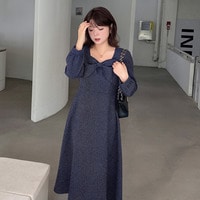 クラシカルなムードを纏う、フレンチスクエアネックワンピース