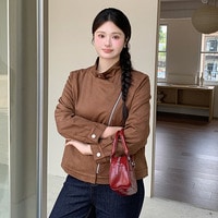 大人のこなれ感を引き出すフェイクスエードライダースジャケット