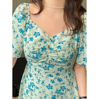 胸ギャザー パールボタン フラワープリント フレア ワンピース　大きいサイズ レディース