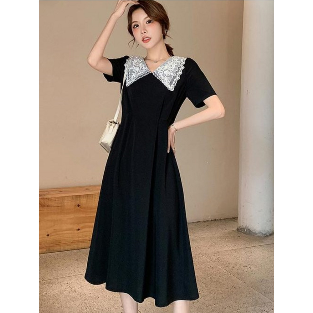 二重のホワイトレース二重襟が清楚なブラックワンピース 大きい