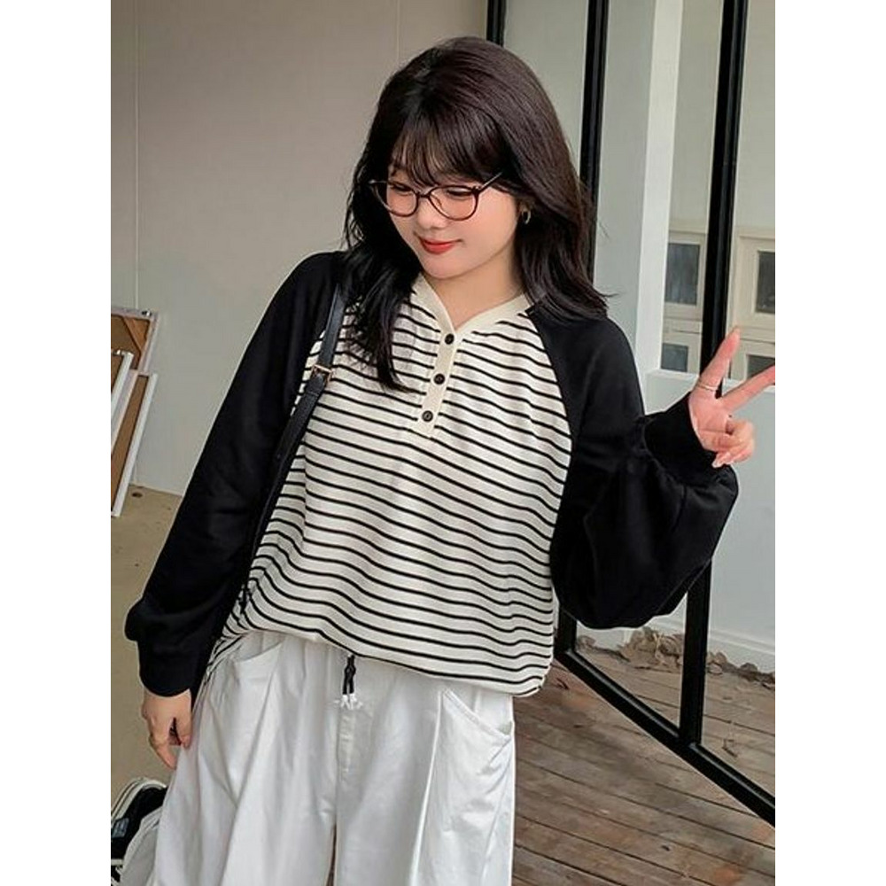 細ボーダーのオーバーサイズ ブロックデザイン 長袖プルオーバー 大きいサイズレディース1