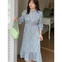 フリルスタンドカラーで小花柄クラシカルなミモレ丈ワンピース　大きいサイズ レディース