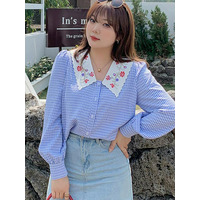 レトロな草花刺繍白襟でギンガムチェックのシャツブラウス　大きいサイズ レディース