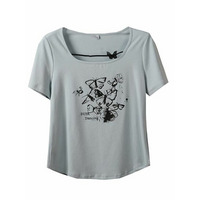 バタフライプリント＆モチーフのガーリーデザイン 半袖Ｔシャツ