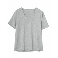 ネック下の小さなチャームがアクセント！Ｖネック半袖Tシャツ