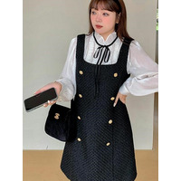 スクエアネック ダブルブレストデザインの膝丈ジャンパースカート　大きいサイズレディース