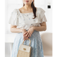 フラワー刺繍ワッフルジャガードフリルブラウス