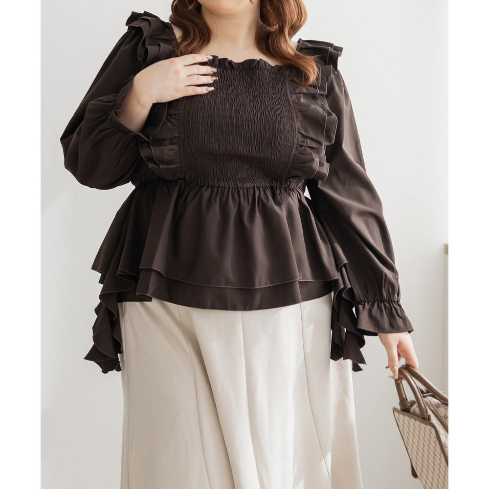 肩フリルシャーリングブラウス1