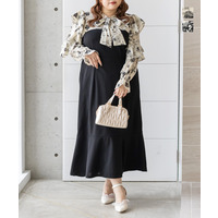 花柄ドッキングリボンタイワンピース