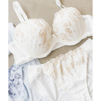 フラワーレースソフトワイヤーブラジャー＆ショーツセット