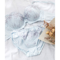 フラワー刺繍ソフトワイヤーブラジャー＆ショーツセット