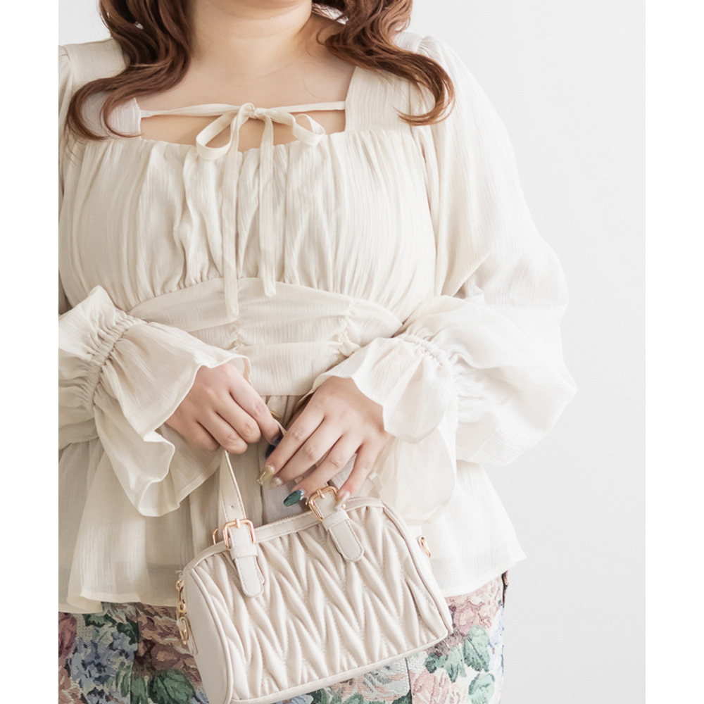 CLETTEオリジナルデコルテリボンギャザーブラウス1