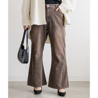 クロススタッズデニムフレアパンツ