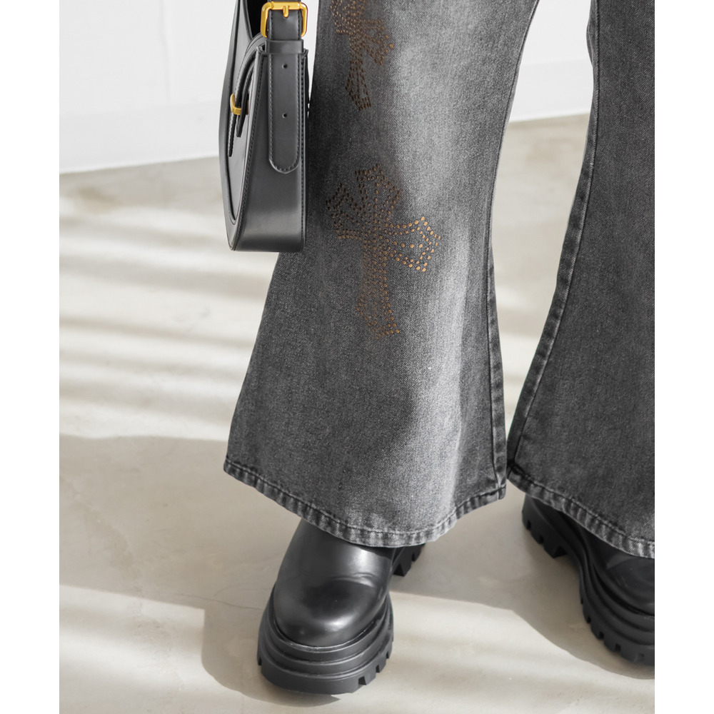 クロススタッズデニムフレアパンツ9