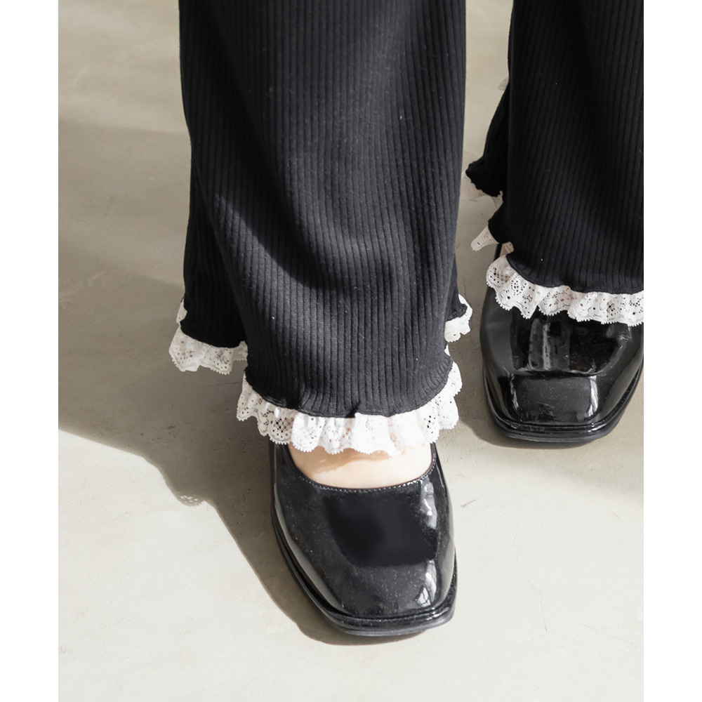 裾レースストレッチフレアパンツ1