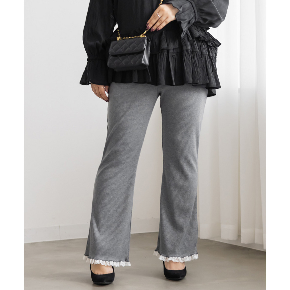 裾レースストレッチフレアパンツ1