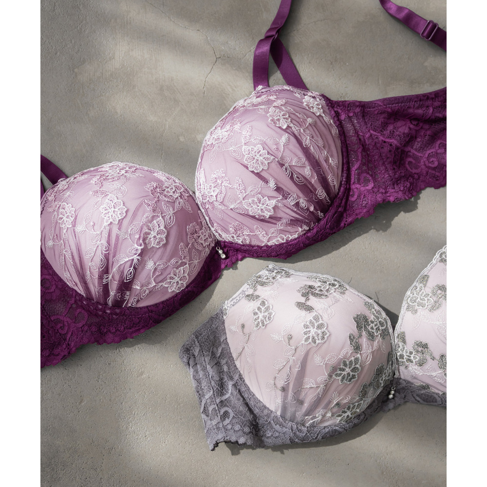 脇高シャイニーレースブラジャー&ショーツセット1