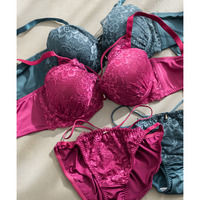 脇高レーシーブラジャー&ショーツセット