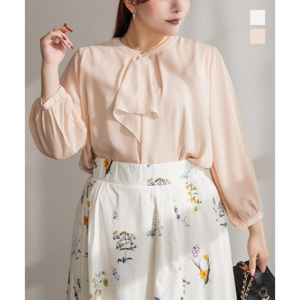 ラッフル付きノーカラー長袖ブラウス